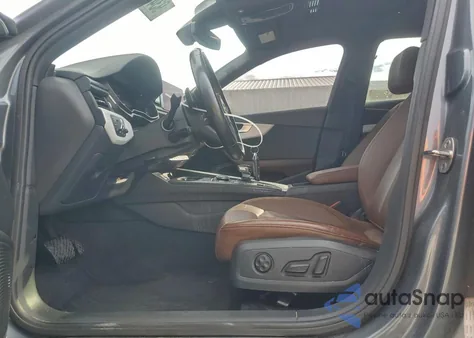 2017 Audi A4 Premium Plus z USA, uszkodzony, nr VIN WAUENAF48HN034237